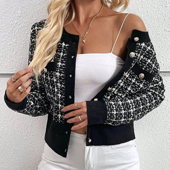 Black and White Casual Women's Plaid Pattern Button Front Cardigan - Picture 5 of 6